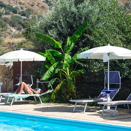 Mare Taormina Летоянни