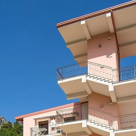 Mare Taormina Апарт-отель Летоянни