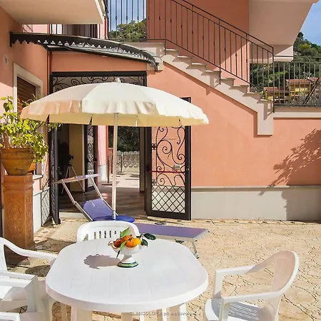 Mare Taormina 3*