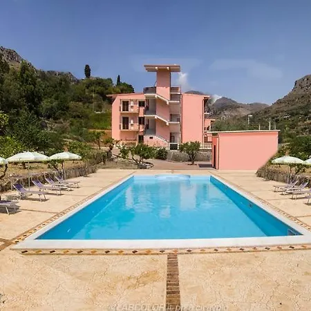 Mare Taormina 4* Летоянни