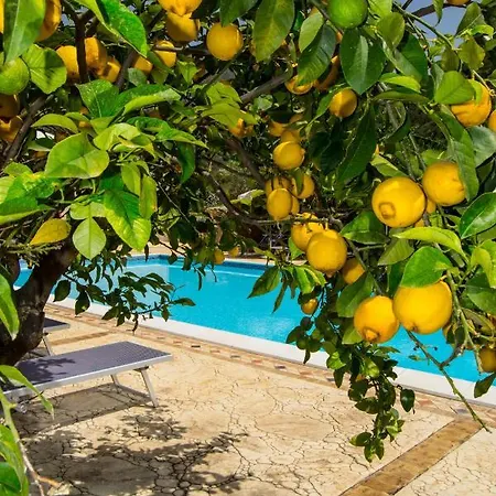 شقة فندقية Mare Taormina 4*