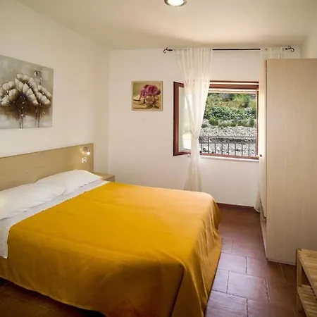 Mare Taormina 4*
