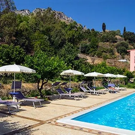 Mare Taormina شقة فندقية