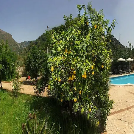 Mare Taormina شقة فندقية يتوجاني