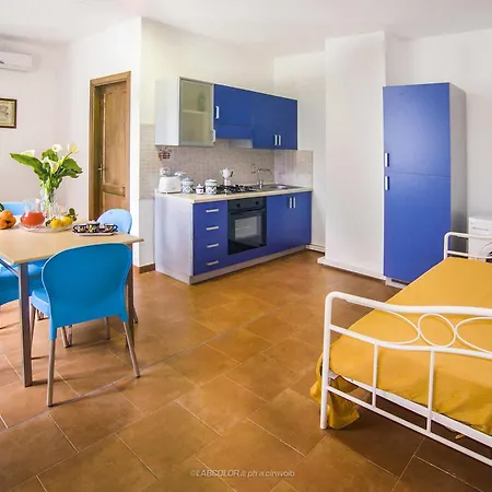 Mare Taormina يتوجاني