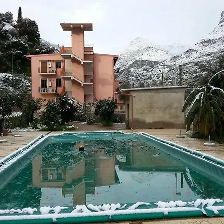 Mare Taormina 4* Летоянни