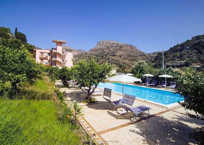 Mare Taormina Apartmanhotel Letojanni